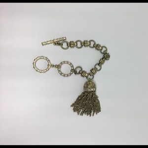 Old gold tone bracelet new with crystal 9"